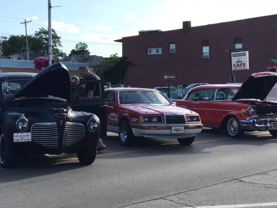 Classic Car Show Held In Downtown Escanaba